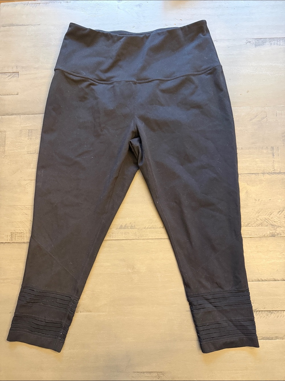 Zella Black Kids Capri Leggings with Ribbed Cuff Detail